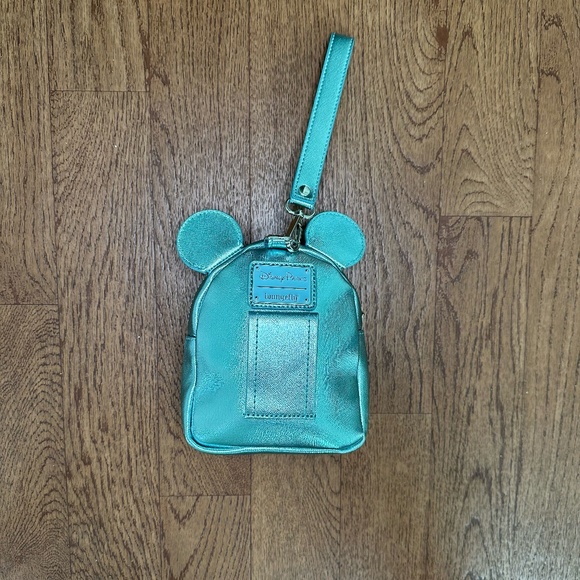 Loungefly Sequin Wristlet - Picture 3 of 5